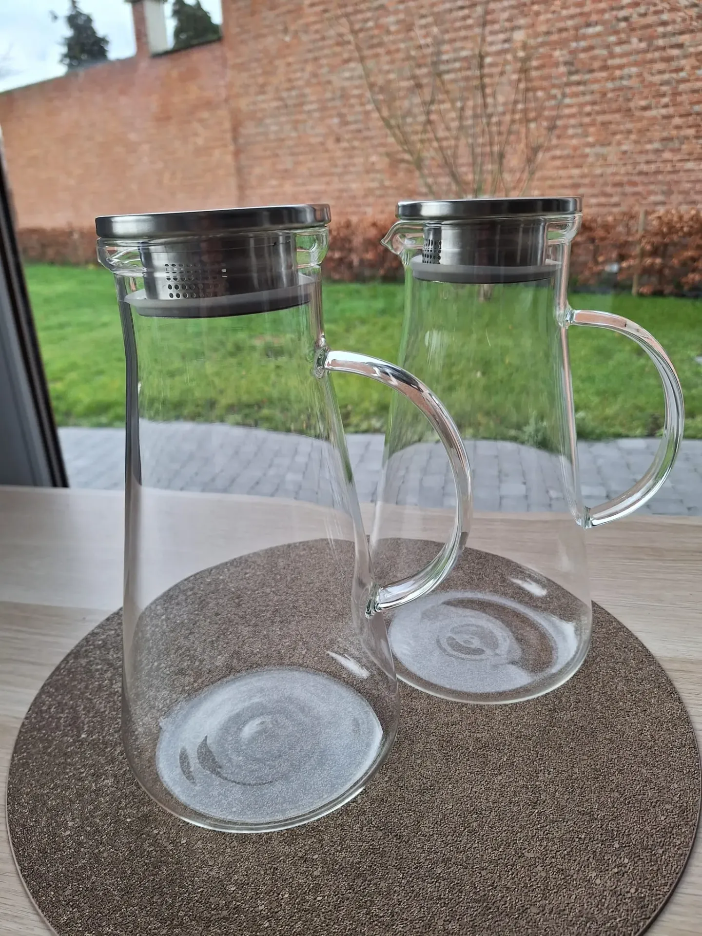 Set van 2 waterkannen